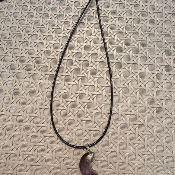 Elegant Amethyst Purple Pendant Necklace - Picture 1 of 4